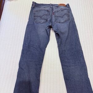 Levis 505 jeans